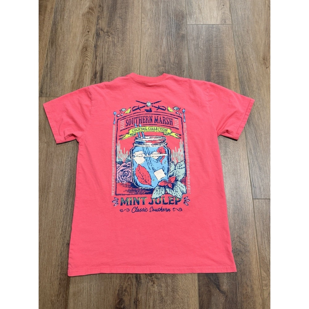 Southern Marsh Mint Julep Graphic Tee  Small Coral Cocktail Collection Preppy